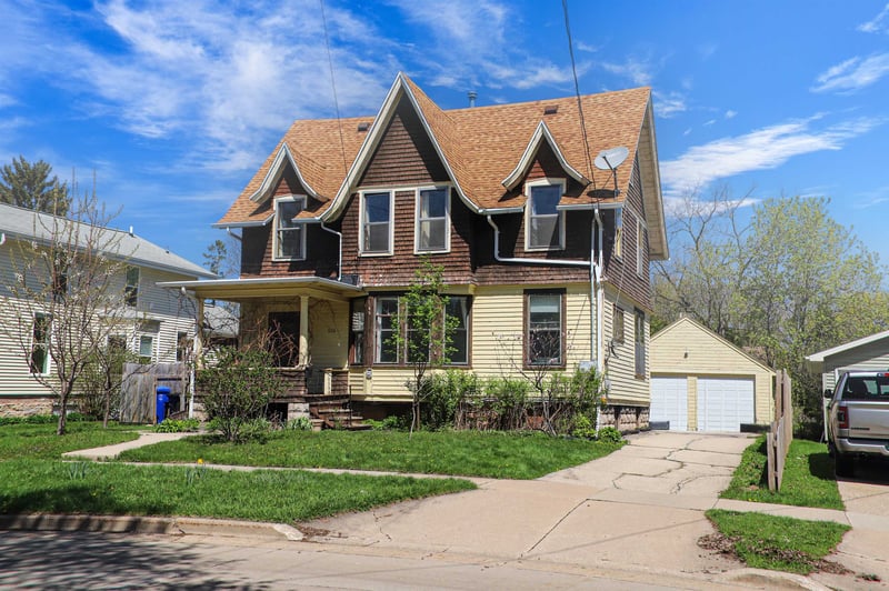 826 Washington St, Appleton, WI 54911