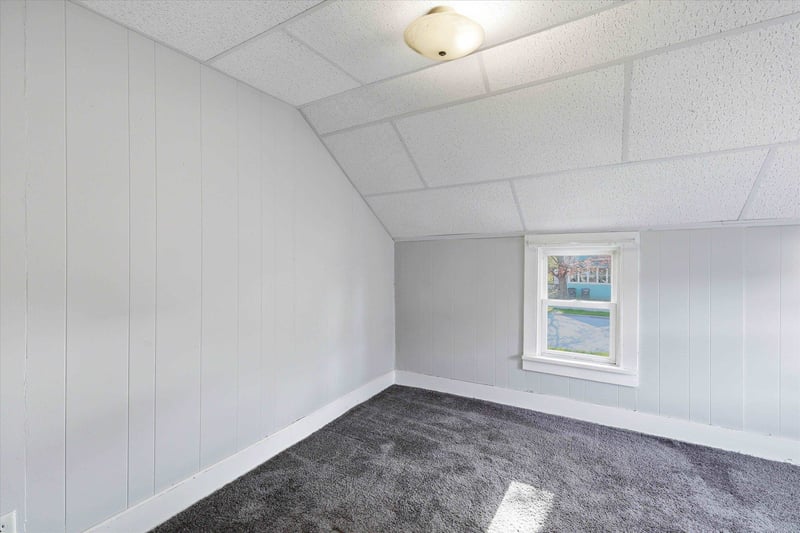 168 Gruenwald Ave, Neenah, WI 54956
