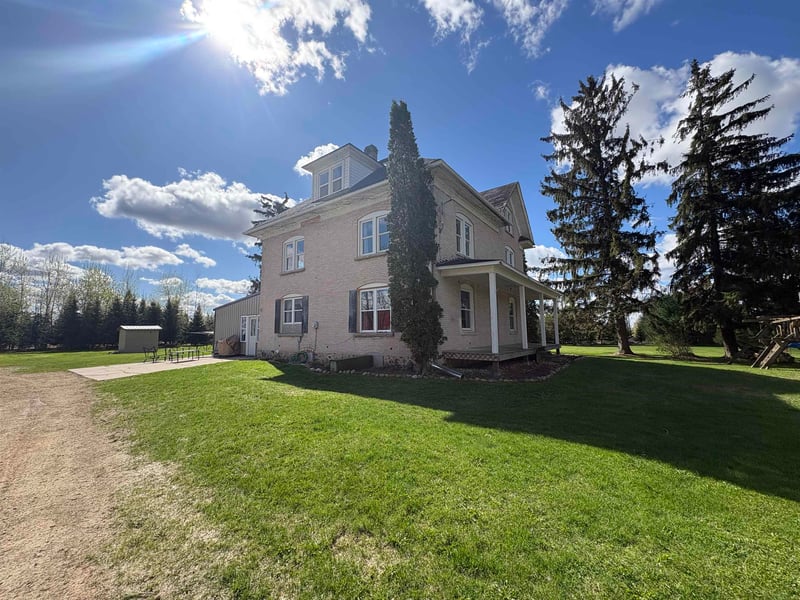 N3234 Valley Rd, Bonduel, WI 54107