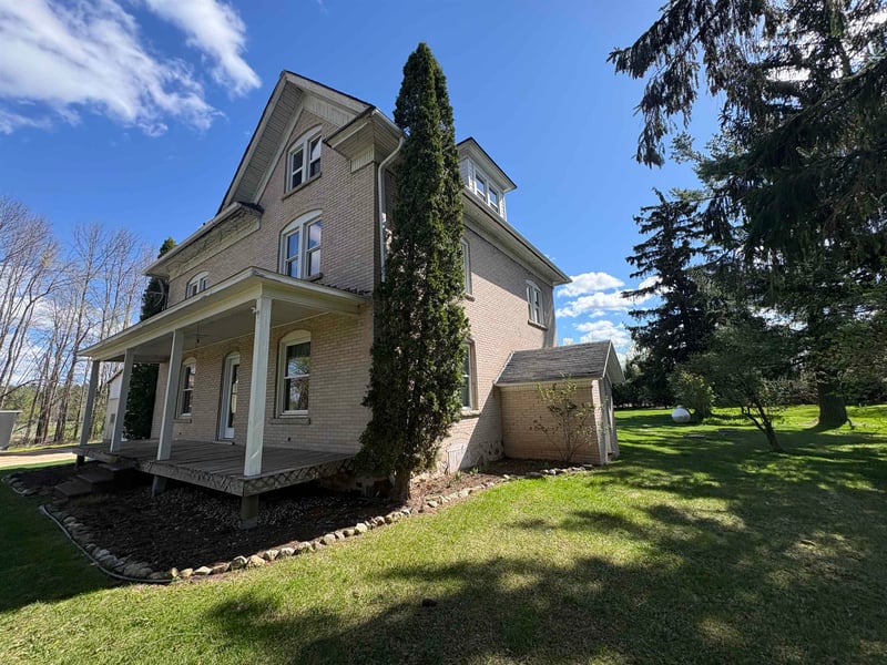N3234 Valley Rd, Bonduel, WI 54107