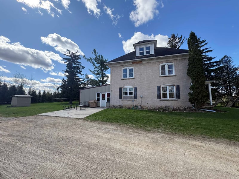 N3234 Valley Rd, Bonduel, WI 54107