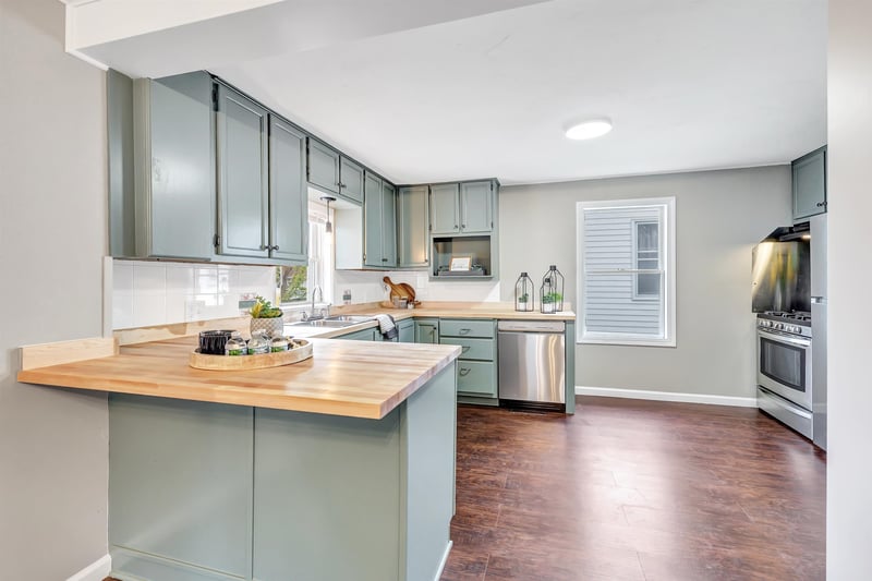 108 Winnebago St, De Pere, WI 54115