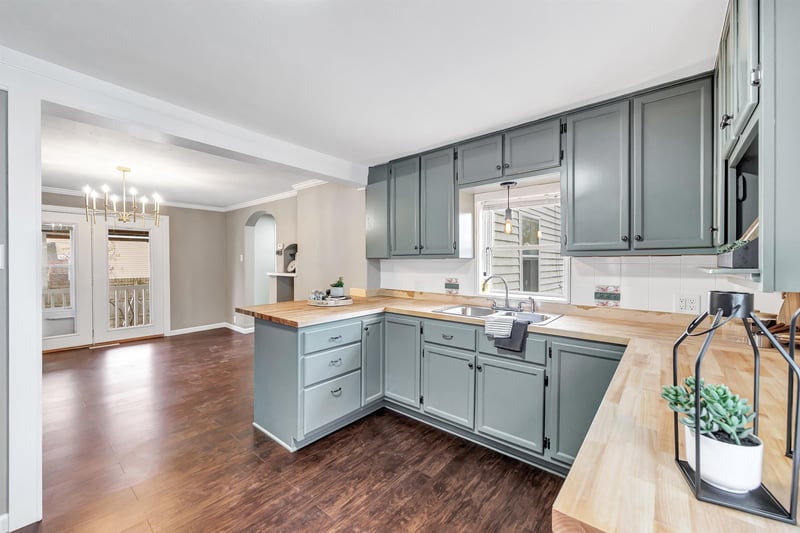 108 Winnebago St, De Pere, WI 54115