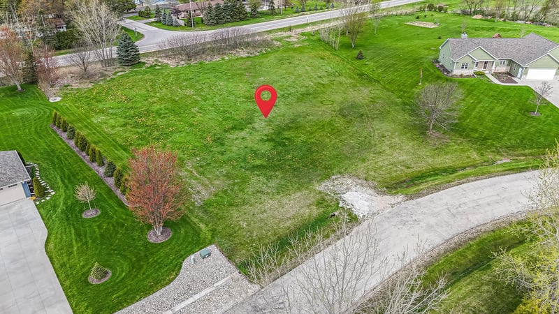 Steeple Dr #17, Appleton, WI 54913