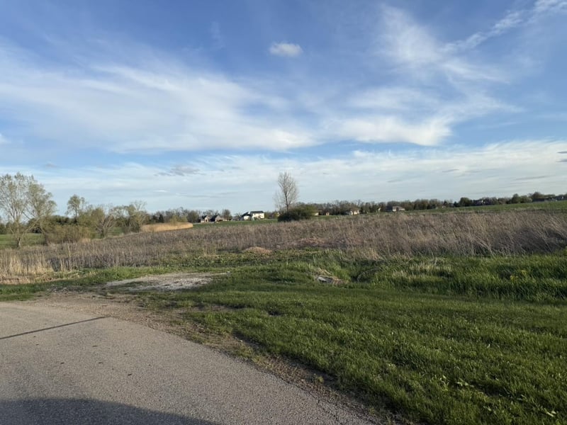 River Forest Dr #4, Kaukauna, WI 54130