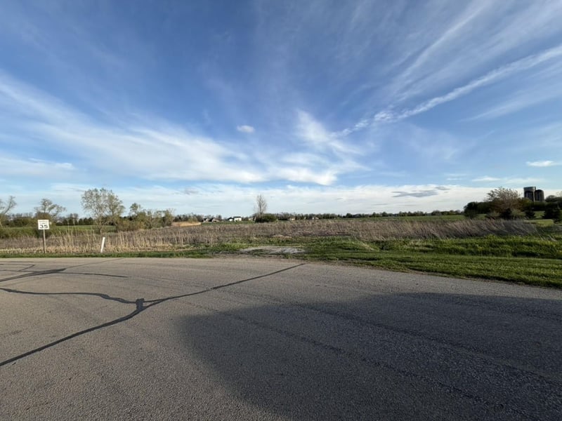 River Forest Dr #4, Kaukauna, WI 54130