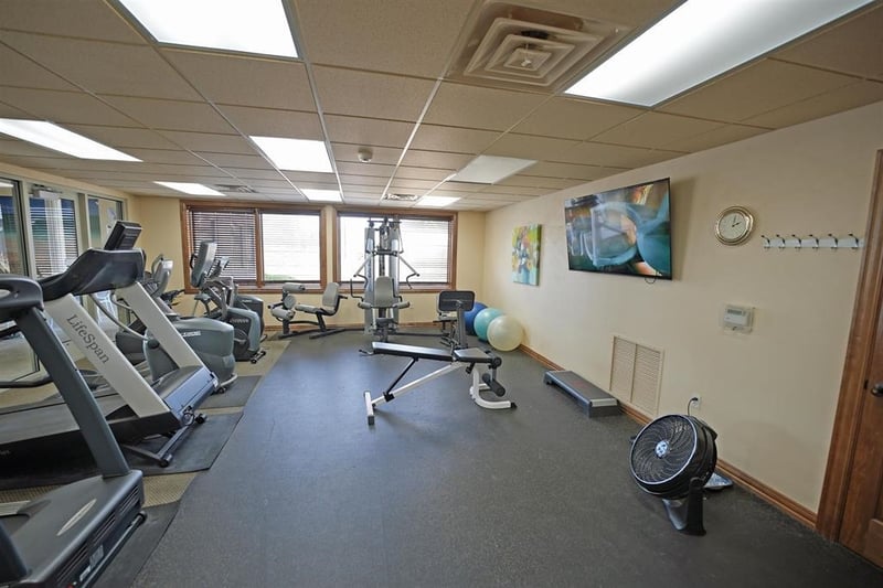 4025 Ponce De Leon Blvd, Hobart, WI 54155