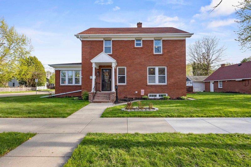 1305 Lawrence St, Appleton, WI 54914