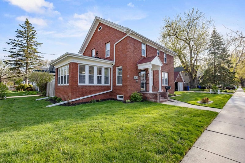 1305 Lawrence St, Appleton, WI 54914