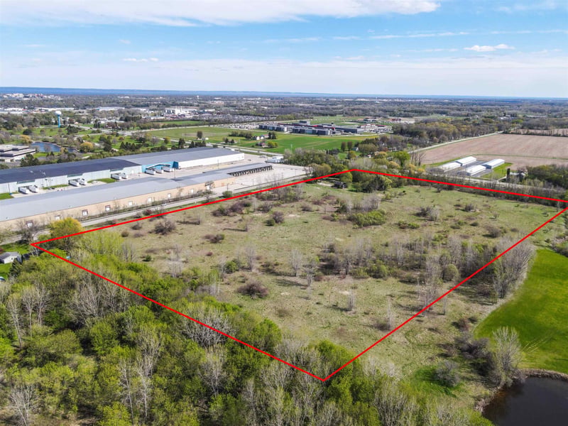 8527 Clayton Ave, Clayton, WI 54956