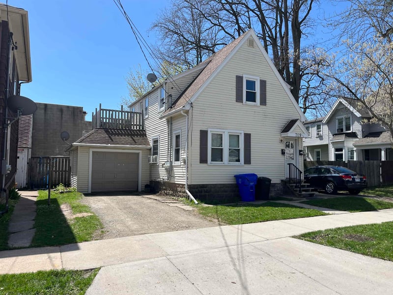 709 Elsie St, Appleton, WI 54914