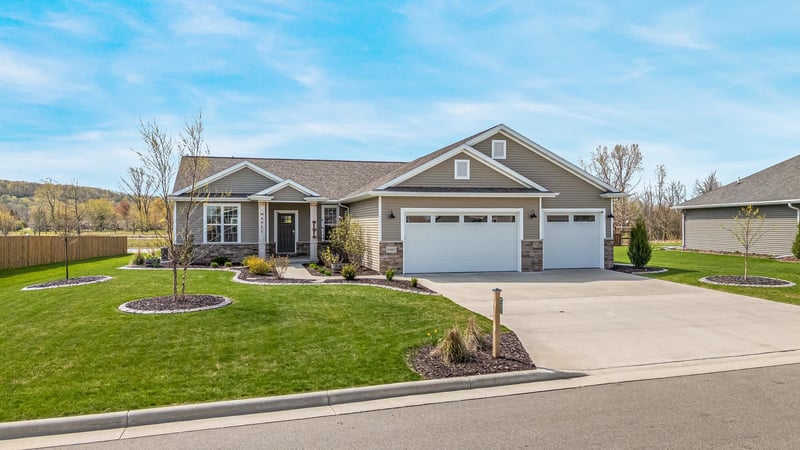 W4955 Natures Way Dr, Sherwood, WI 54169