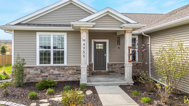 W4955 Natures Way Dr, Sherwood, WI 54169