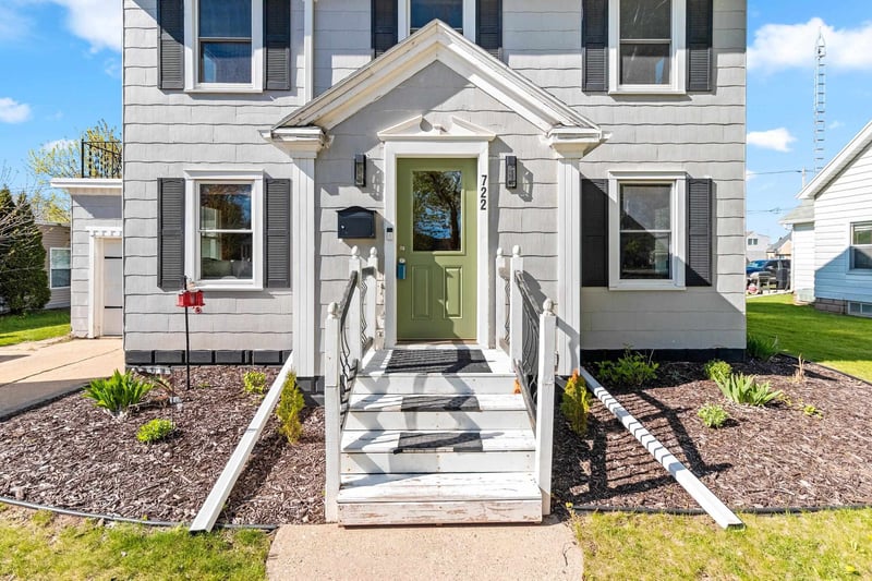 722 Kimberly Ave, Kimberly, WI 54136