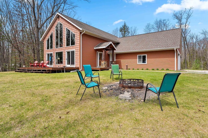 9232 Lake Dr, Pound, WI 54161