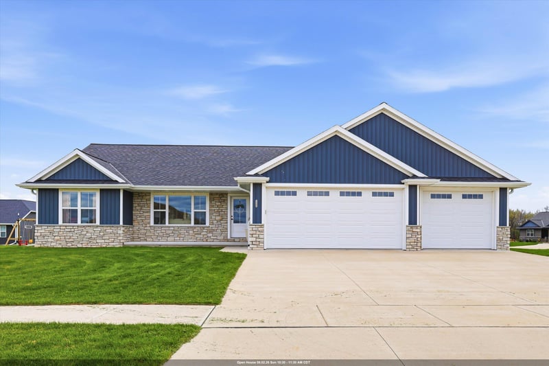 2359 Tigerwood Trl, De Pere, WI 54115