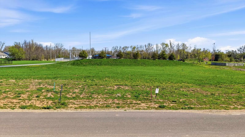 1539 Freedom Meadows Dr, Neenah, WI 54956