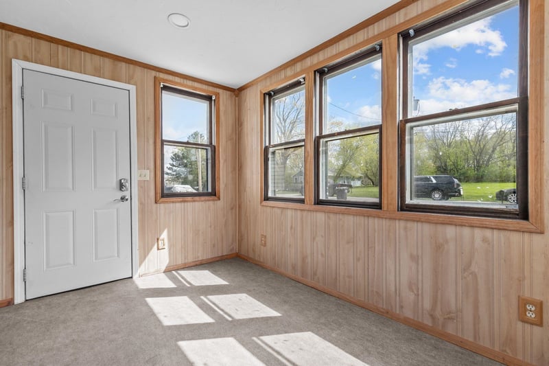 226 Gruenwald Ave, Neenah, WI 54956