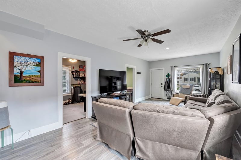 1104 13th Ave, Green Bay, WI 54304