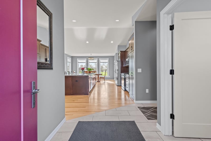 1765 Honor St, Neenah, WI 54956-5619