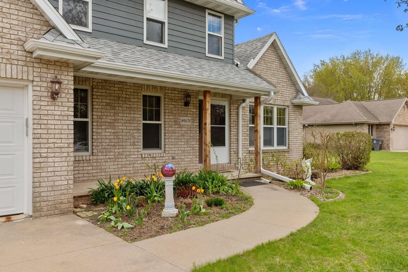 W6173 Long Ct, Appleton, WI 54914