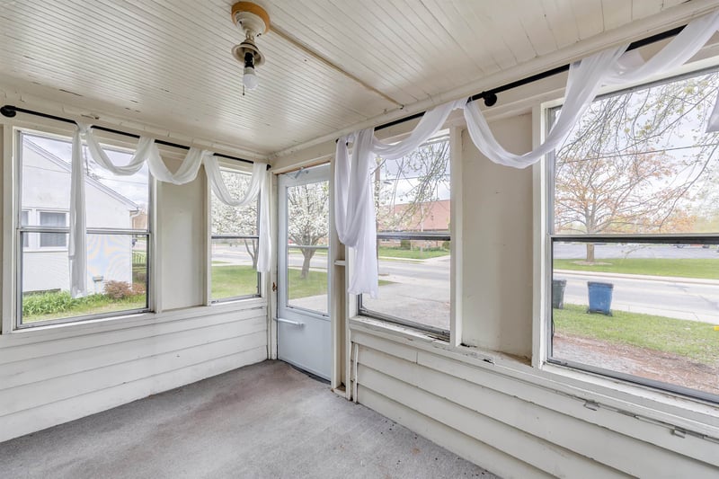 512 Allouez Ave, Green Bay, WI 54301