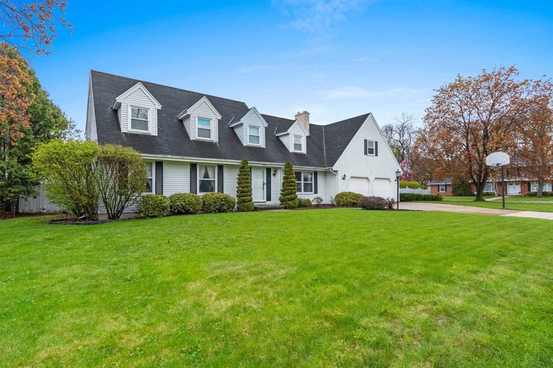 618 Bordeaux Rue, Green Bay, WI 54301-1428