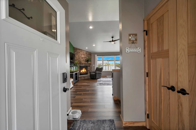 1724 Bridge Port Cir, De Pere, WI 54115