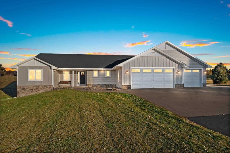 848 Wildrose Ln, Sobieski, WI 54171-9207