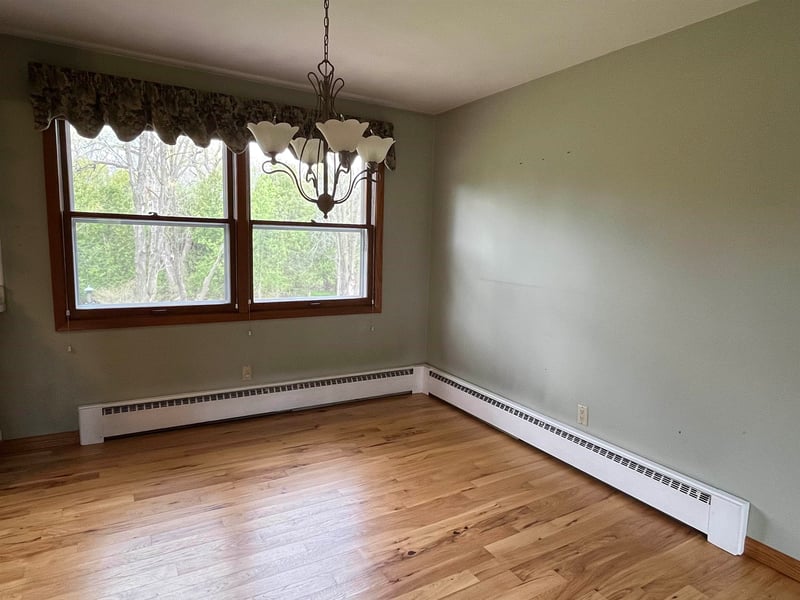N1251 River Dr, Greenville, WI 54942-8616
