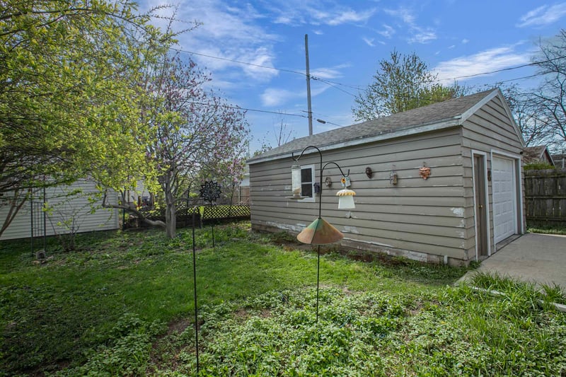 1916 Clark St, Appleton, WI 54911