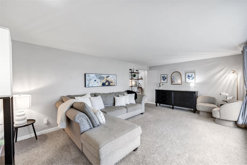 3025 Lawndale Dr, Green Bay, WI 54311