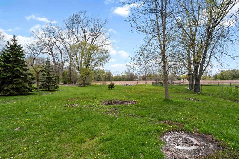 607 Hunters Point Rd, Neenah, WI 54956-4905