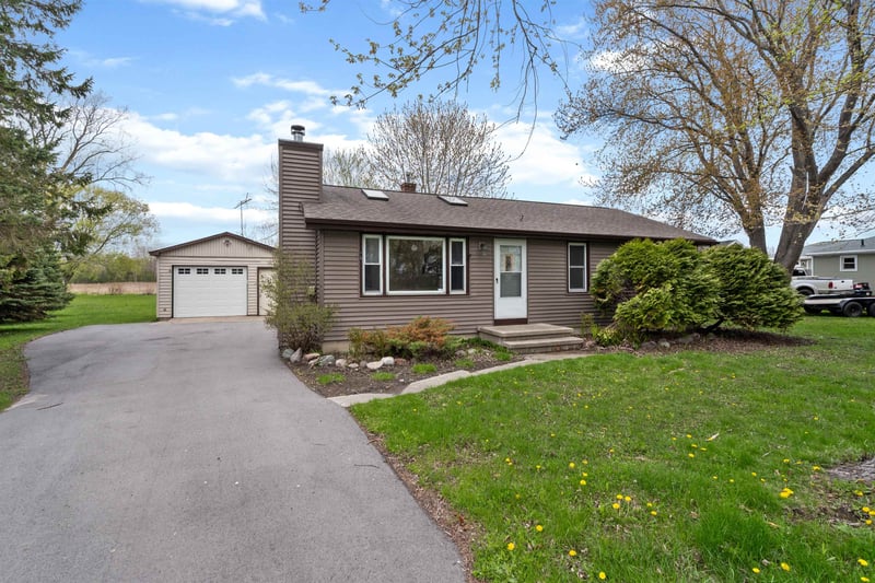 607 Hunters Point Rd, Neenah, WI 54956-4905