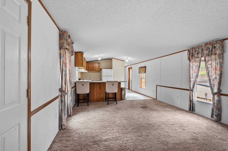 16316 Martin Ln, Crivitz, WI 54114