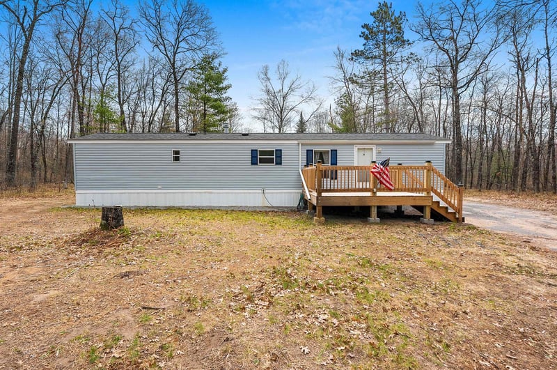 16316 Martin Ln, Crivitz, WI 54114