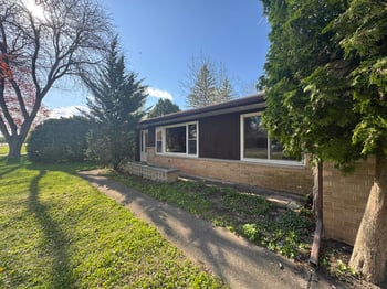 22 Welle Dr, Oshkosh, WI 54902