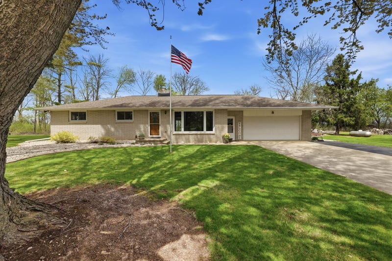 N222 Two Mile Rd, Appleton, WI 54914