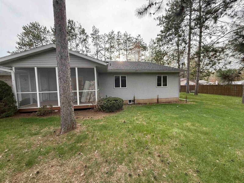 1607 Timber Trl, Shawano, WI 54166-0