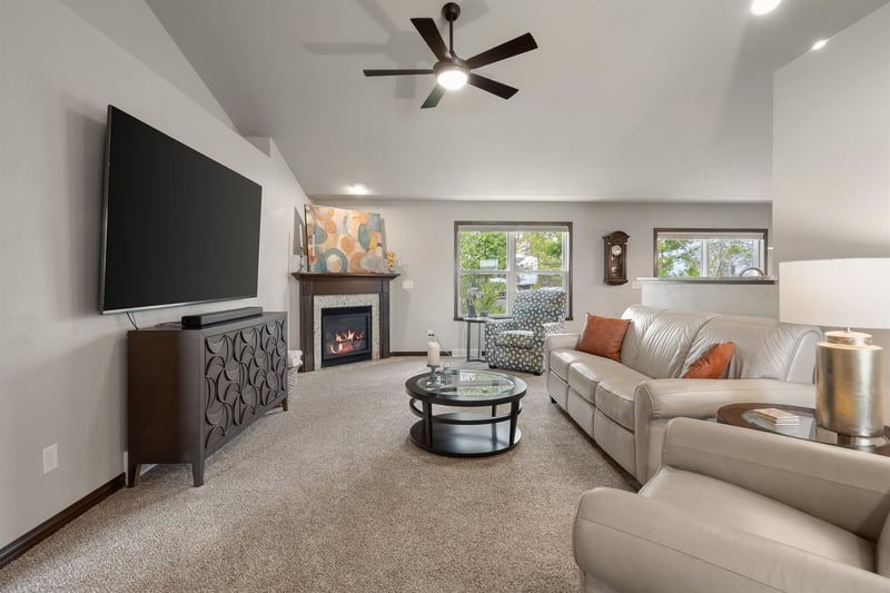 2078 Sugar Ct, Appleton, WI 54913-2306