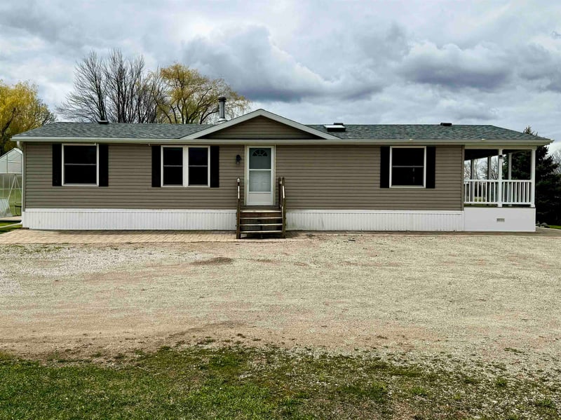 N2807 County Road C, Pulaski, WI 54162-9999