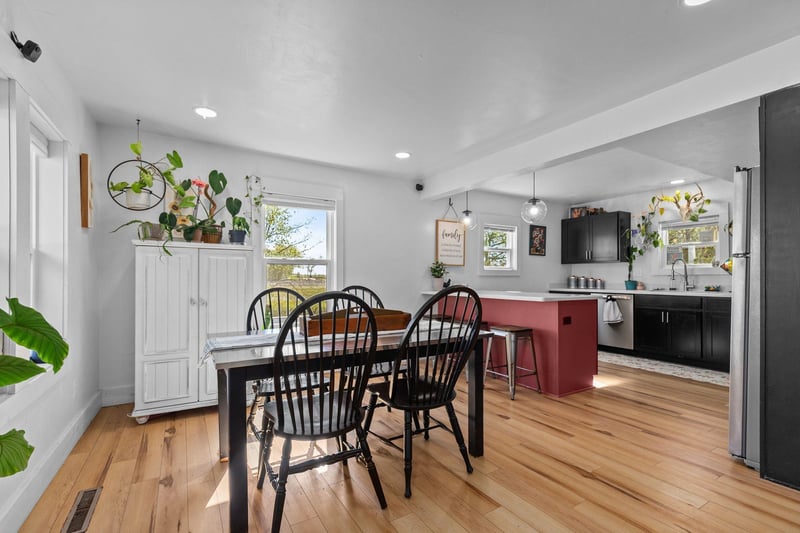 4461 County Road G, Oshkosh, WI 54904