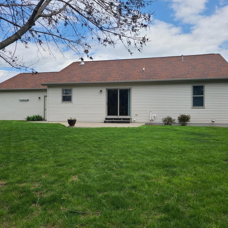 2165 Deer Haven Dr, Menasha, WI 54952