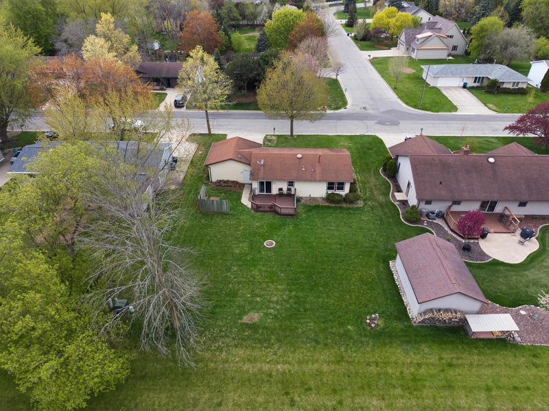 201 Fairway St, Combined Locks, WI 54113
