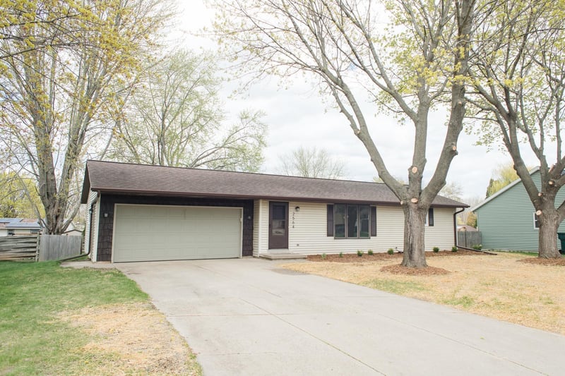 2564 Landler St, Green Bay, WI 54313