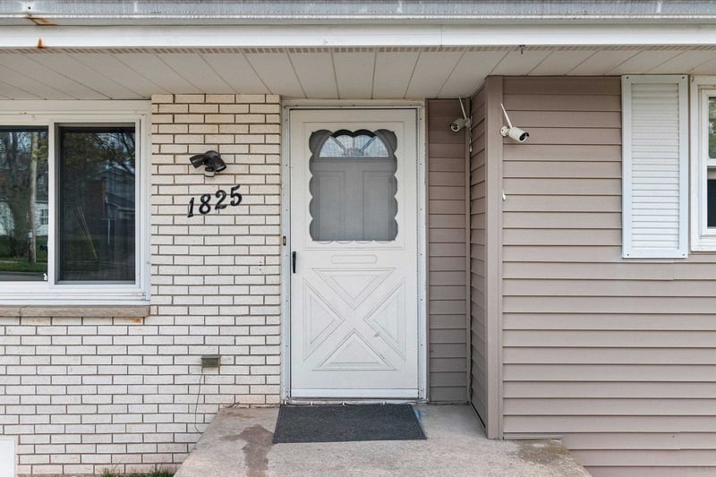 1825 Grant St, Appleton, WI 54914