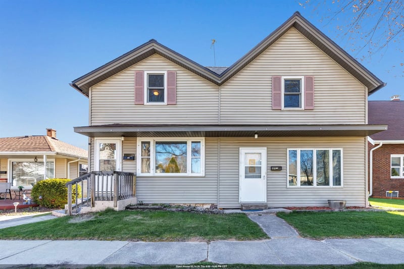 522 Mill St, Algoma, WI 54201