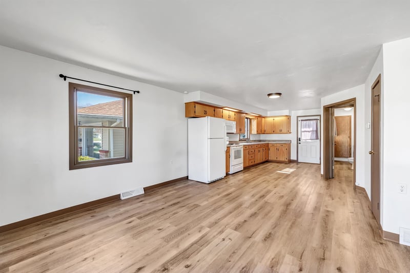522 Mill St, Algoma, WI 54201