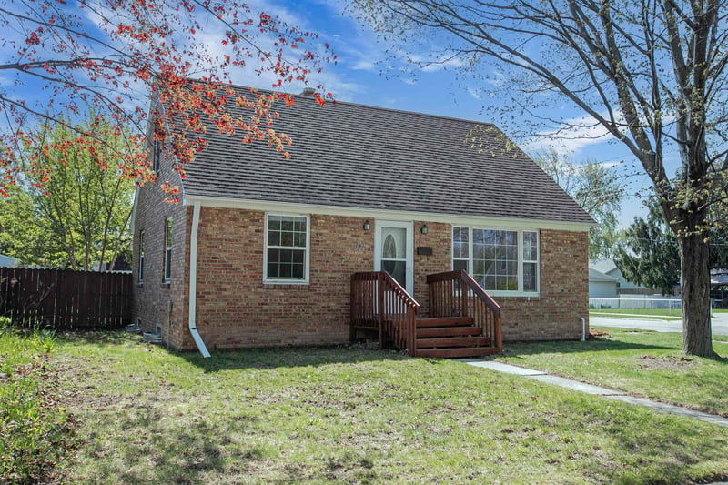 1621 11th Ave, Green Bay, WI 54304-3614
