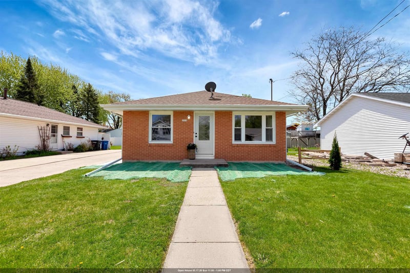 1519 Adams Ave, Oshkosh, WI 54902